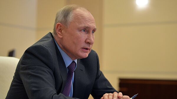 Путин заявил о дополнительных выплатах работникам здравоохранения.