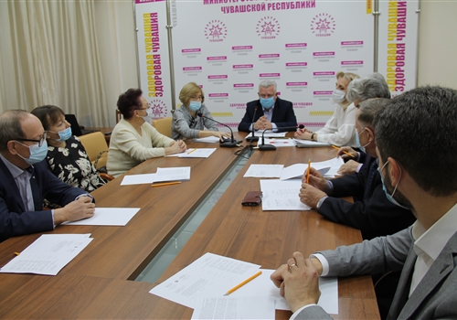 Состоялось первое заседание обновленного состава Общественного Совета при Минздраве Чувашии.