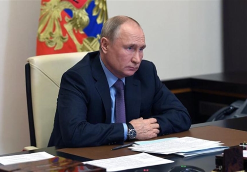 Владимир Путин поручил Минфину и ОНФ провести мониторинг ситуации с COVID-19 в регионах.