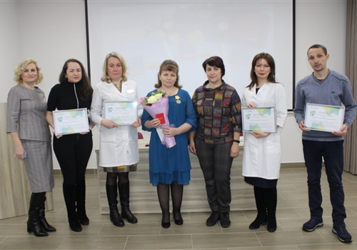 В актовом зале Городского клинического центра состоялось награждение высокой наградой Профсоюза.