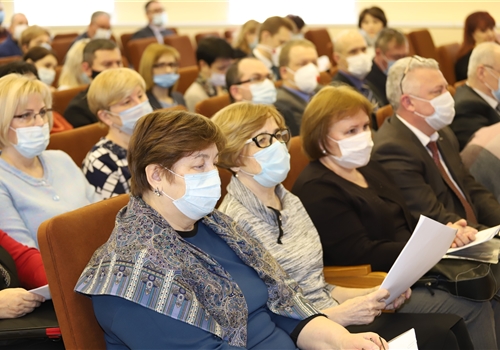 На Коллегии Минздрава Чувашии обсуждены маршруты оказания медпомощи в период пандемии COVID-19.