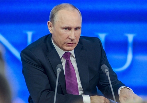 Владимир Путин анонсировал повышение зарплат бюджетников.