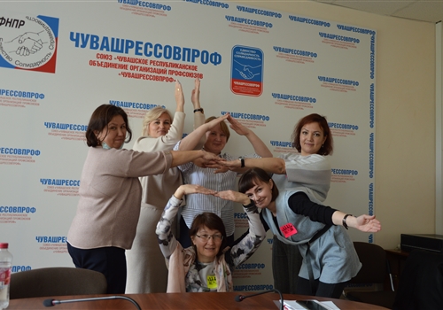 Профактив познает азы заключения коллективного договора.