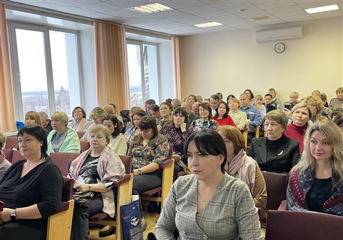 Продолжается обучение по охране труда.