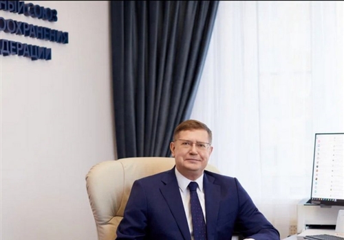 Решение повысить зарплату медикам принято с учетом позиции Профсоюза.
