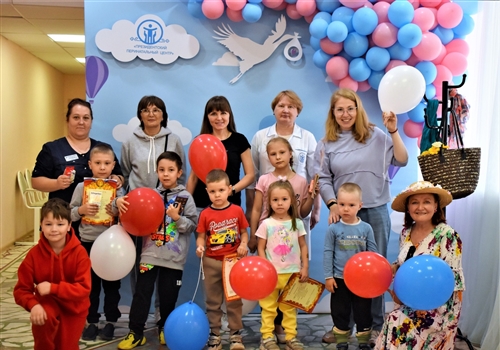 Праздник для детей в Президентском перинатальном центре!