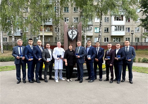 Продолжается награждение медиков за оказание медицинской помощи в зоне СВО.