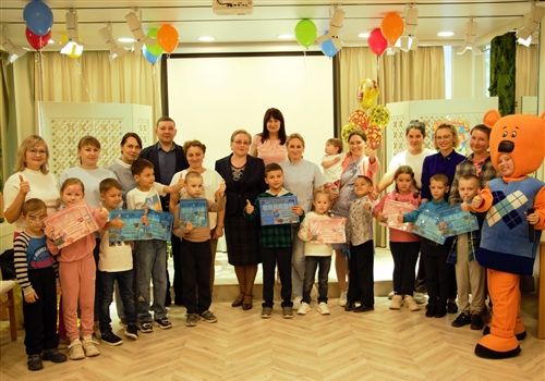 Будущих первоклашек поздравили с наступающим Днем Знаний!