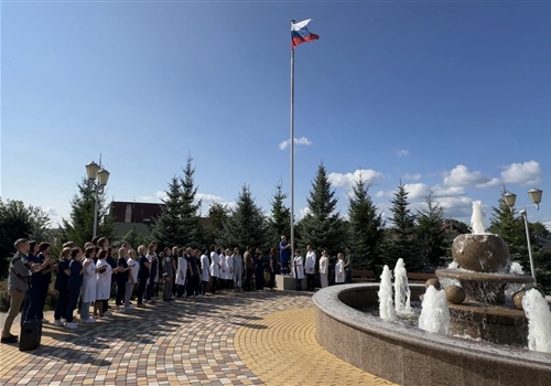 Празднование Дня Государственного флага Российской Федерации.