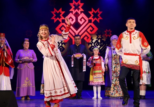 В дружбе народов - единство России.